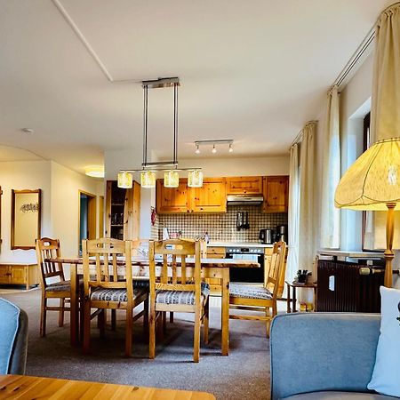 Ferienwohnung Lotti + Hochschwarzwald Card Titisee-Neustadt Exterior foto