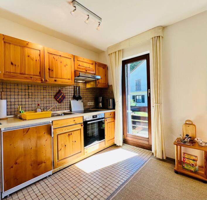 Ferienwohnung Lotti + Hochschwarzwald Card Titisee-Neustadt Exterior foto